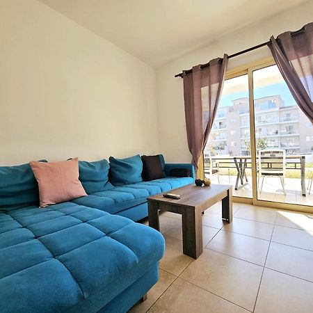 Elysia Park Apartments Paphos Ngoại thất bức ảnh