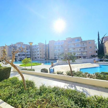 Elysia Park Apartments Paphos Ngoại thất bức ảnh