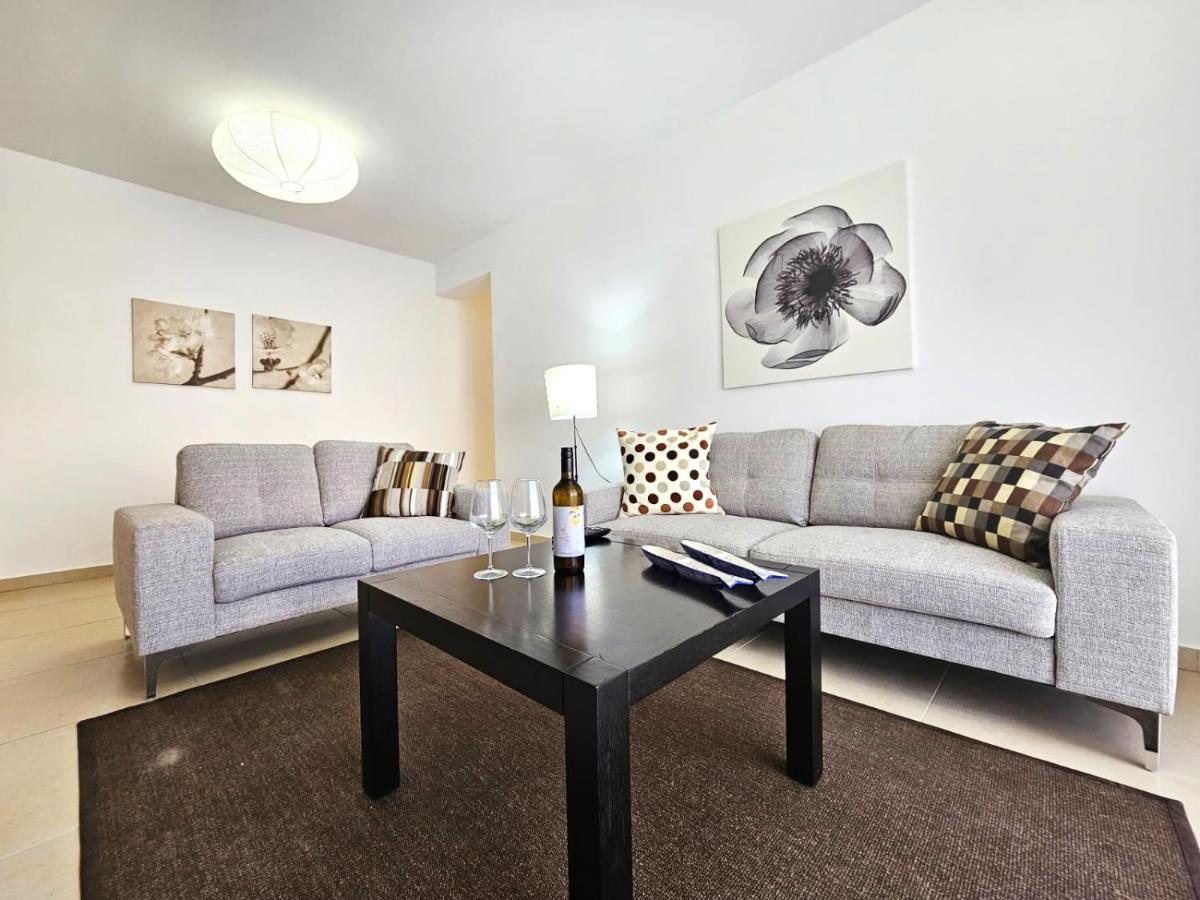 Elysia Park Apartments Paphos Ngoại thất bức ảnh