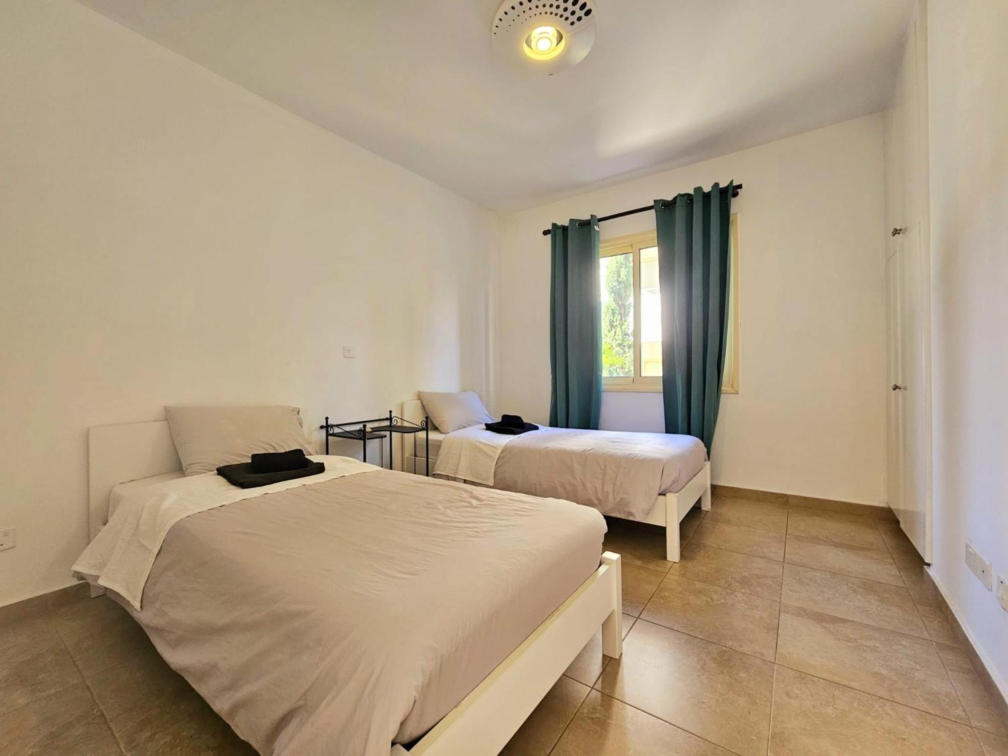 Elysia Park Apartments Paphos Ngoại thất bức ảnh