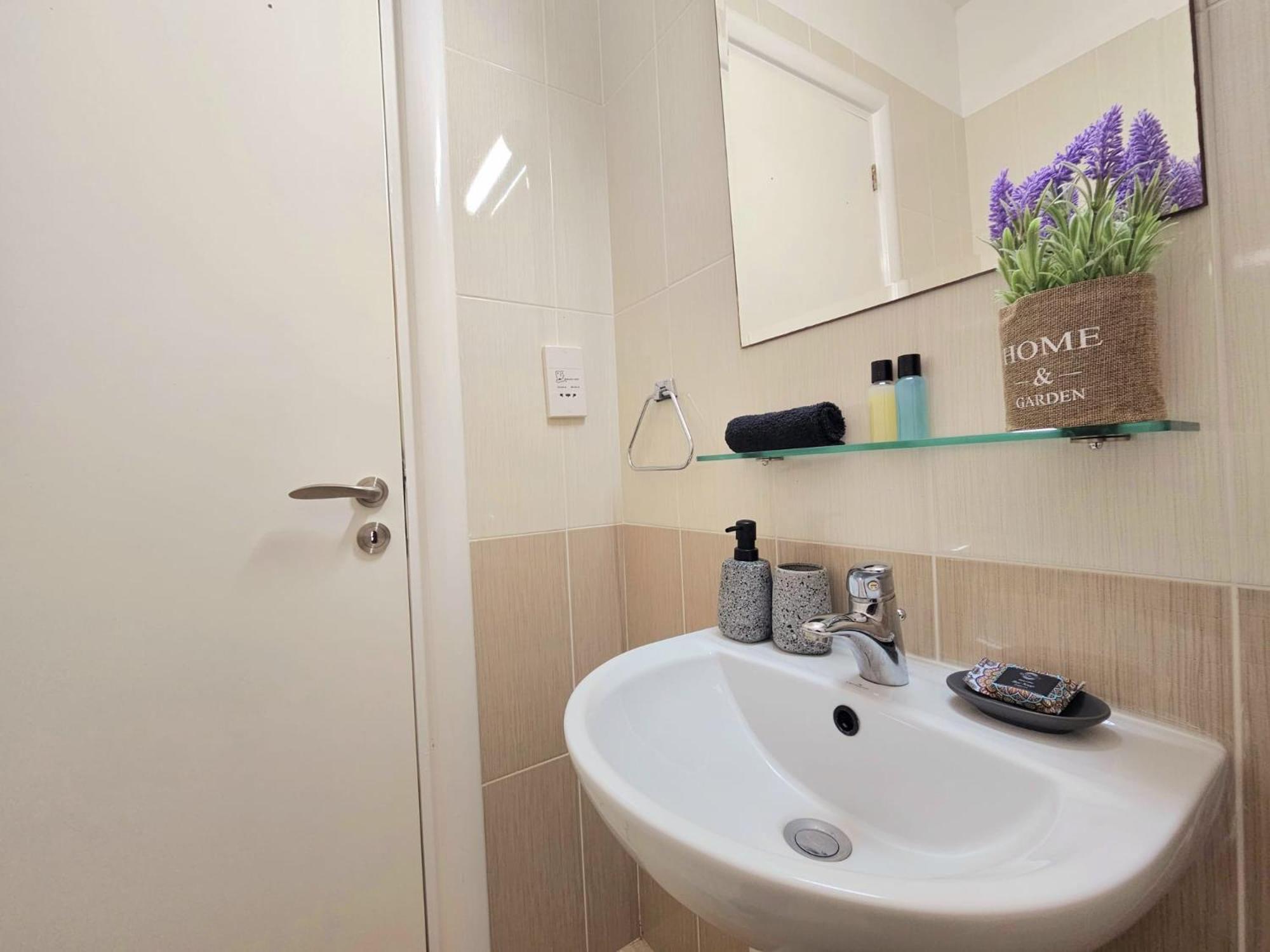 Elysia Park Apartments Paphos Ngoại thất bức ảnh