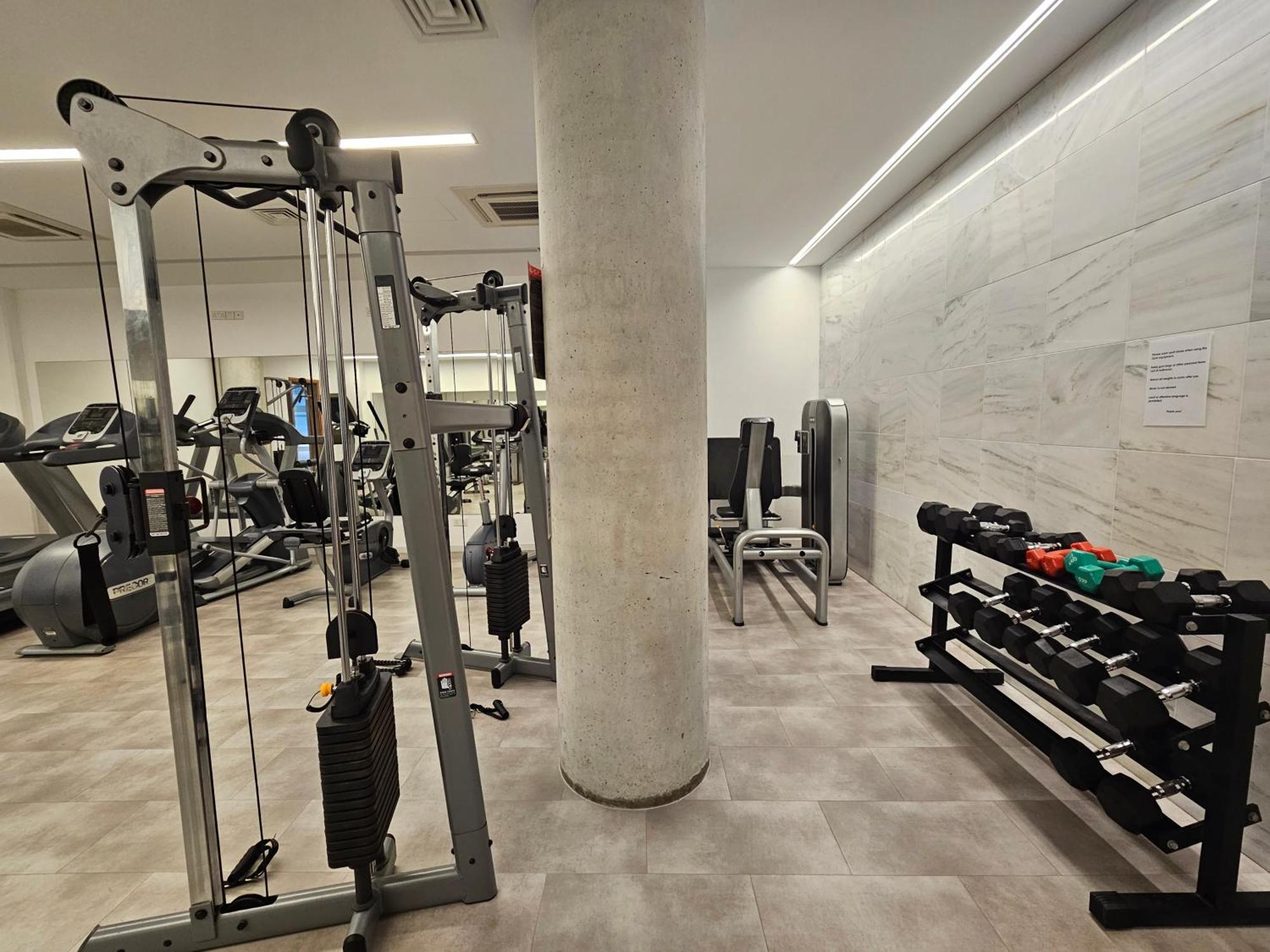 Elysia Park Apartments Paphos Ngoại thất bức ảnh