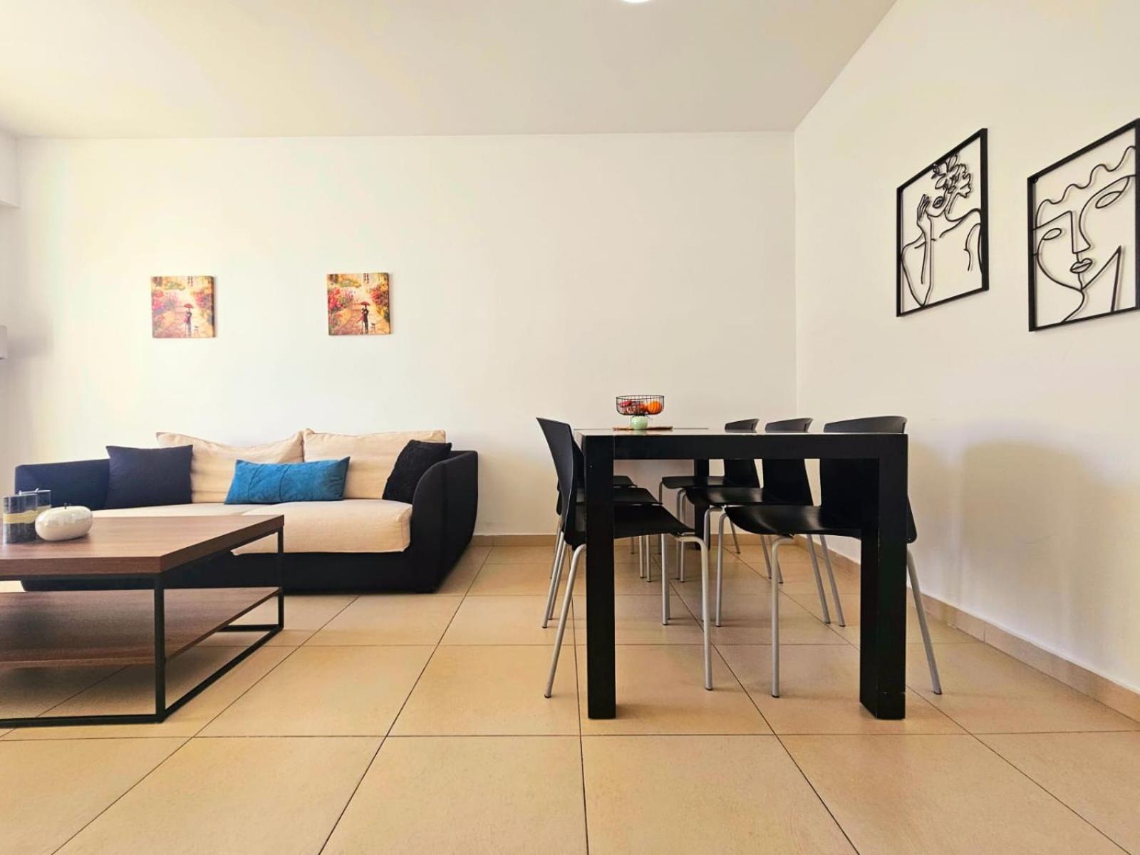 Elysia Park Apartments Paphos Phòng bức ảnh