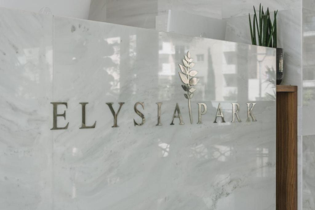 Elysia Park Apartments Paphos Ngoại thất bức ảnh